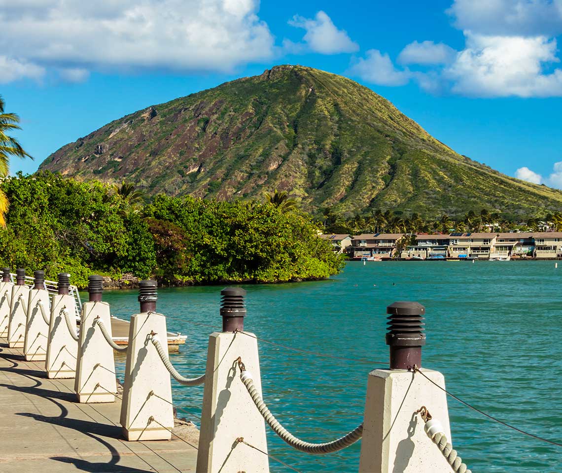 Looking-at-Diamond-Head-from-a-pier